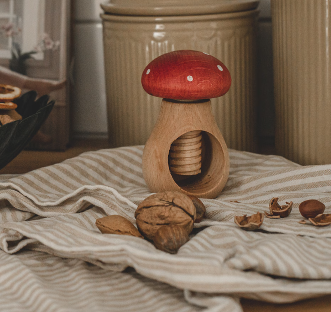 Nötknäckare Flugsvamp